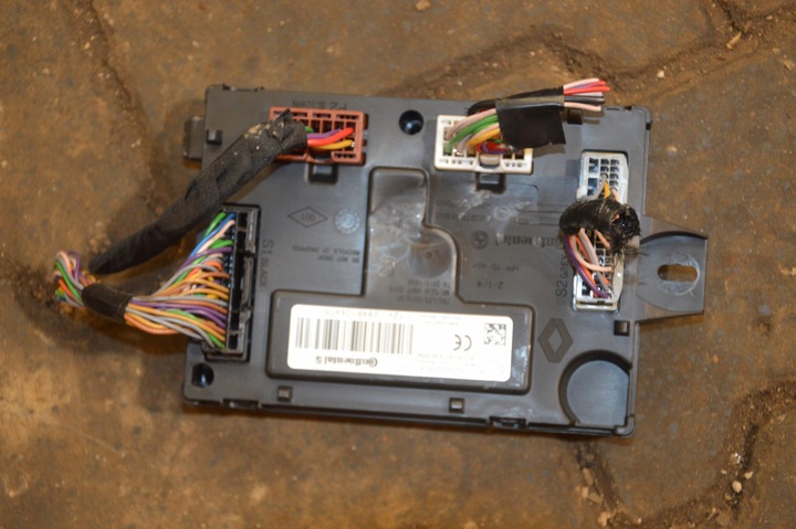 фото №1, Renault clio iv fl модуль bcm 284b10447r
