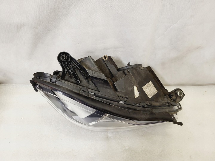 фото №9, Mercedes c класс w204 рестайлинг bi-xenon динамический a2048205659 a2048204339