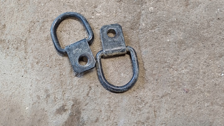 фото №1, Renault clio v 19- кріплення багажника 7705008035