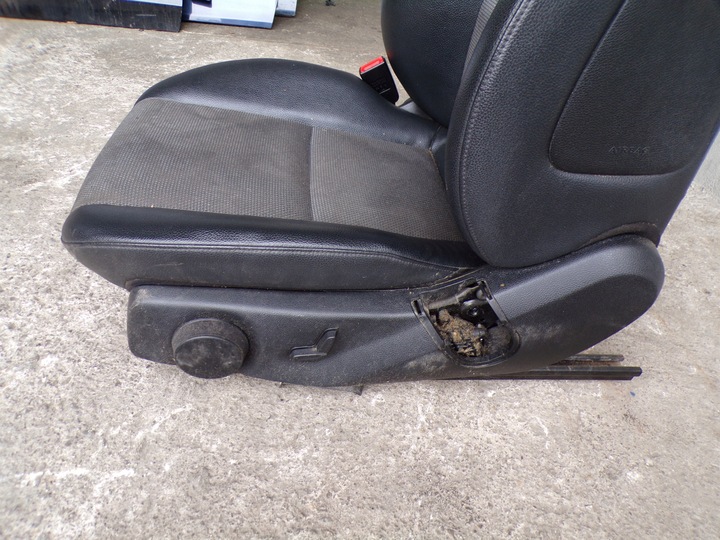 фото №6, Сидіння водія лівий перед mercedes w204 c клас напівшкіра