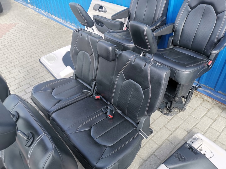 фото №15, Chrysler pacifica ii рестайлінг комплект сидінь обшивки 7 осіб