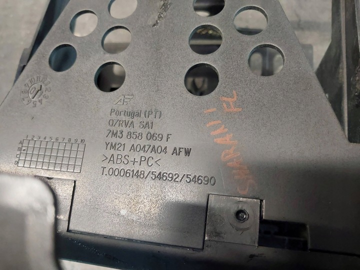 фото №15, Рамка панелі розподільчої радіо volkswagen sharan i рестайлінг 7m3858069f