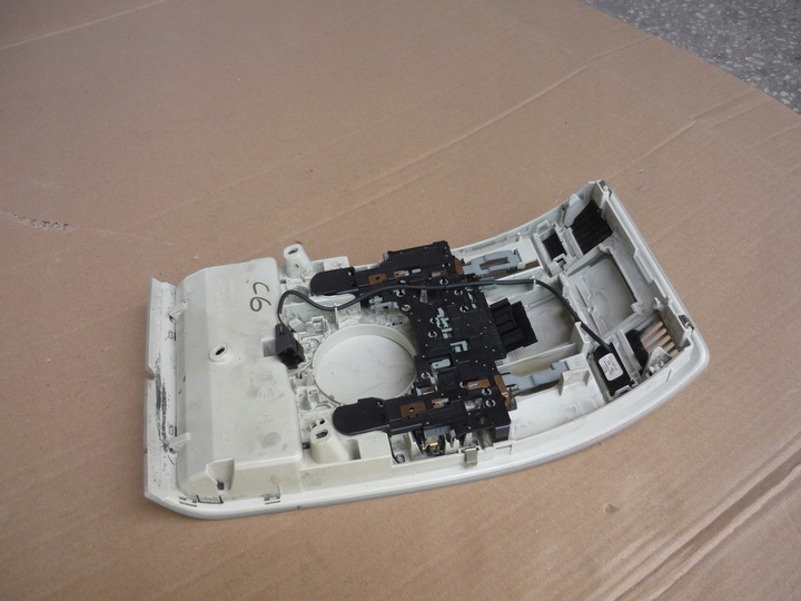 фото №9, Лампа стеля інтер'єру audi a6 c6 4f0947135j