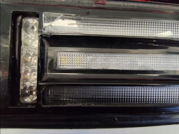 фото №5, Лампа задняя зад mercedes g класс w463 a4639064201