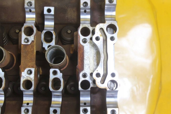 фото №10, Головка ліва audi a6 c6 a4 b7 4.2 b v8 bbk 079103373h