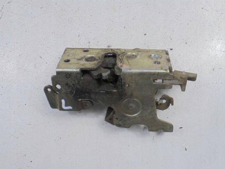 фото №1, Vito 1 w638 замок дверь перед левый 9017200135