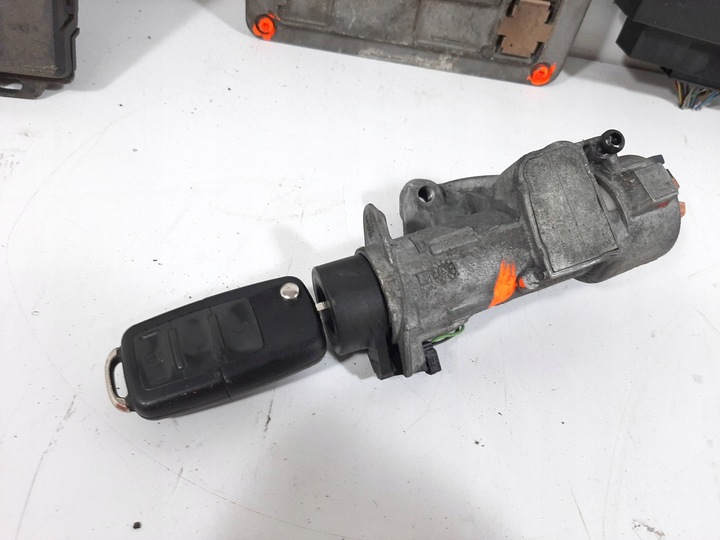 фото №15, Skoda fabia i універсал 1.2 12v 03r блок керування двигуна набір 03e906033f kpl