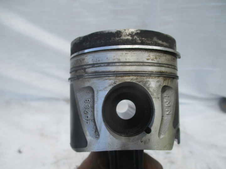 фото №1, Поршень mercedes sprinter 906 vito w639 2.2 cdi 651