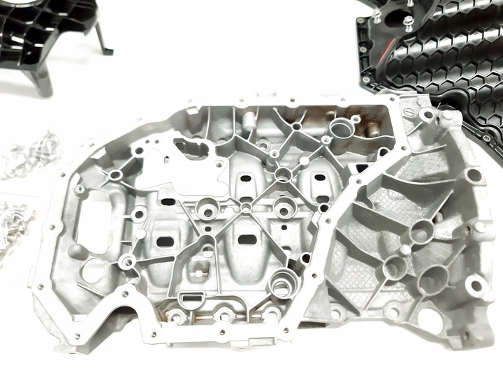 фото №7, Поддон масляная audi a6 c7 1.8 tfsi cyg 06l103598c 06l103603af