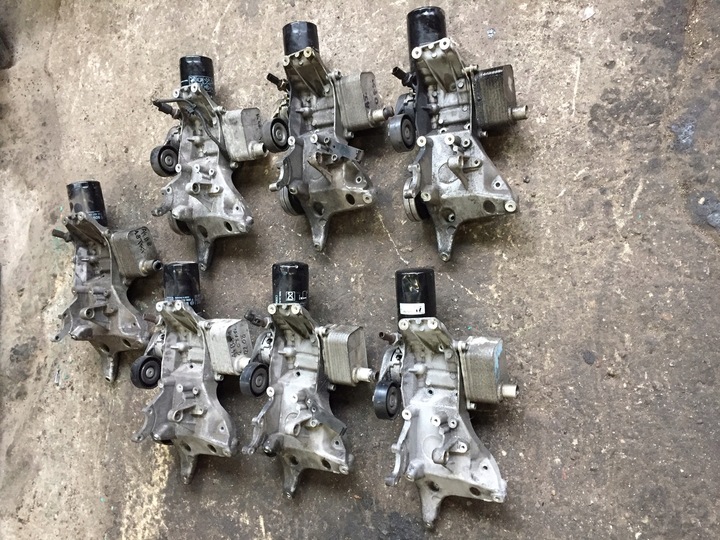 фото №11, Audi a4 b8 a5 8t основа фільтра масла 06h903143e