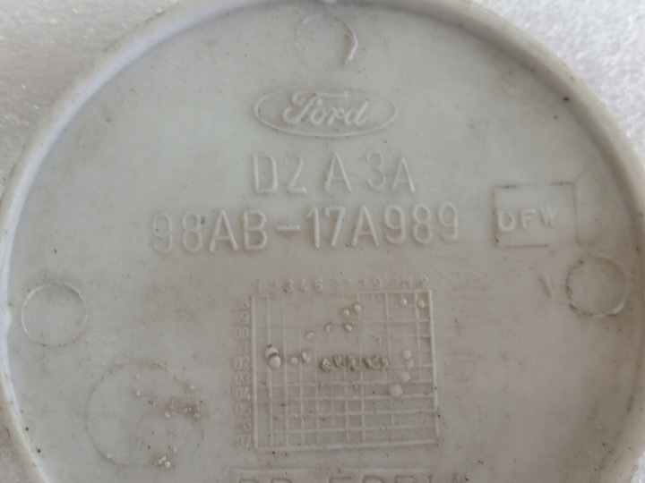 фото №3, Focus mk1 заглушка фаркоп бампера перед 98ab-17a989