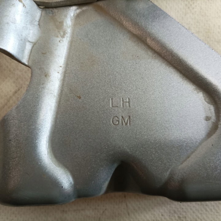 фото №10, Chevrolet trax 17- лівий петля капота usa 95421580