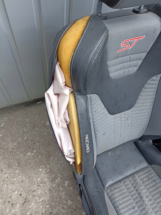 фото №8, Ford fiesta mk7 st сиденья 3 дверь recaro