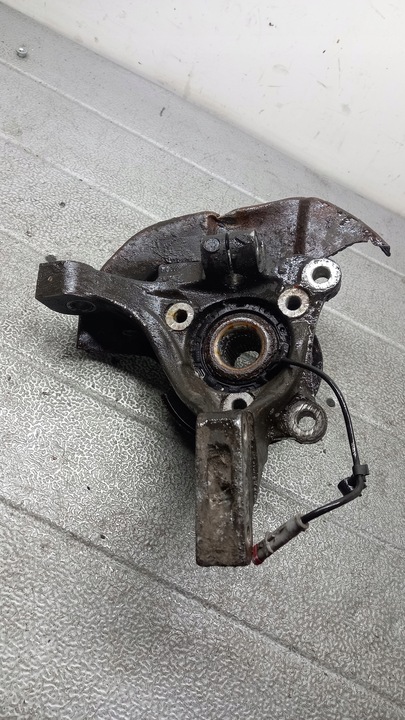 фото №3, Поворотный кулак правая перед opel vectra c 06r 2.2b универсал