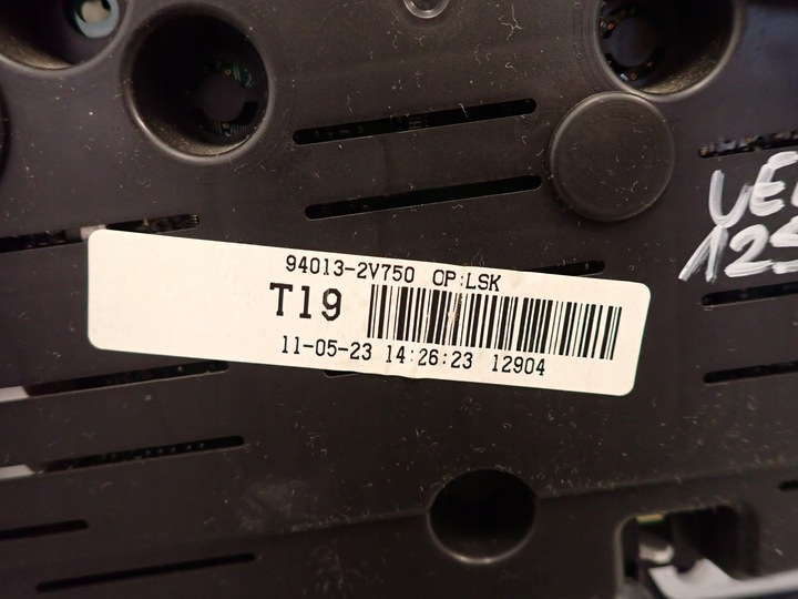 фото №6, Hyundai veloster i 1.6gdi 11- спидометр приборы 94013-2v750