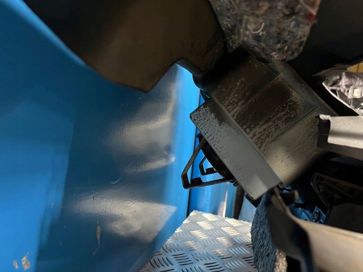 фото №7, Toyota yaris ii панель капот подушки ремені комплект