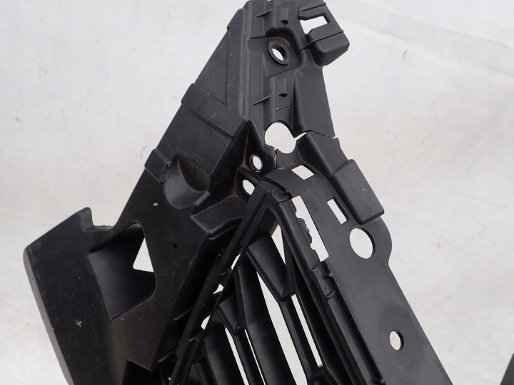 фото №6, Seat leon iii 3 5f fr 12-16 решётка радиатора решётка