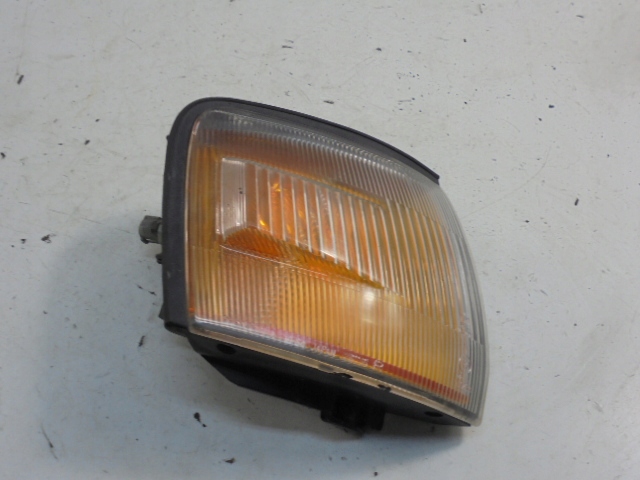 фото №8, Toyota starlet ii p8 поворотник лівий + праве 10-64 2штуки