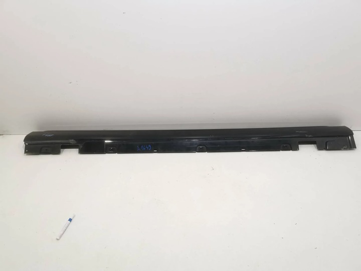 фото №1, Mercedes e w213 планка порогова права хром