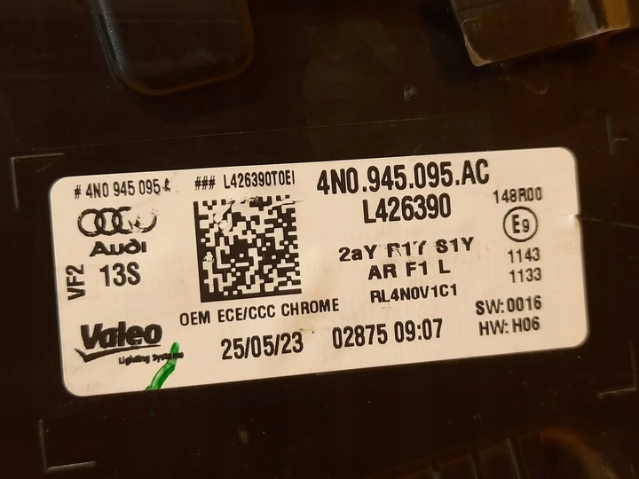 фото №15, Audi a8 s8 d5 рестайлінг лампа зад накладка 4n0945095ac