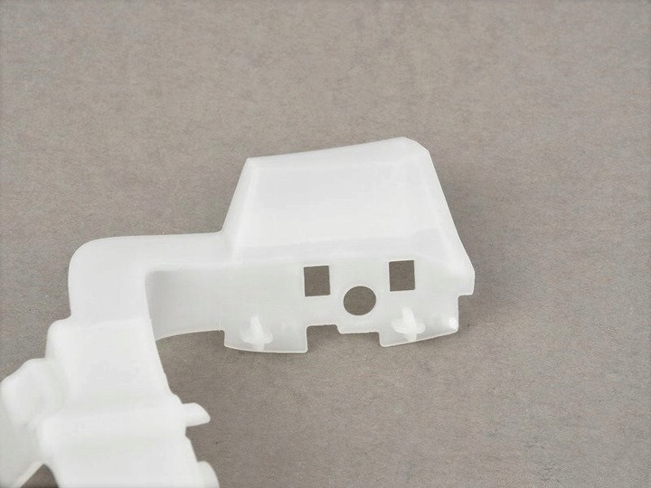 фото №10, Кріплення бампера праві audi a4 b9 2015-