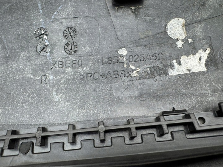 фото №12, Land rover defender 2 ii l663 20r- планка стёкла лобовой l8b2-02a52