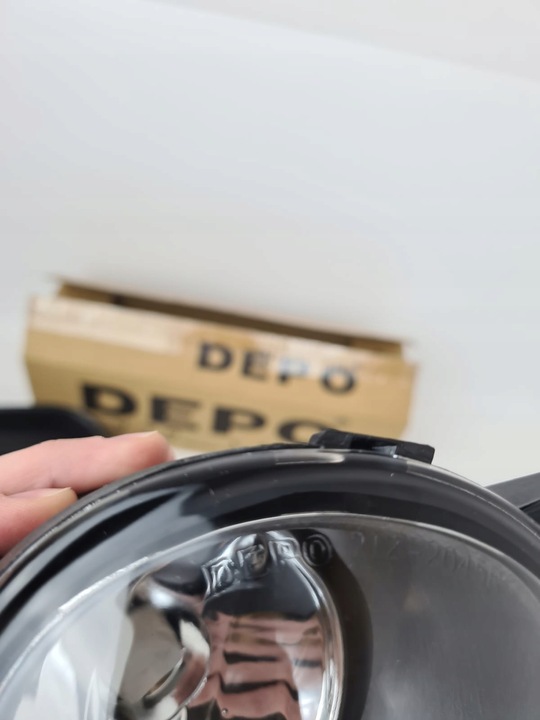 фото №9, Toyota corolla e12 hb 04-07 галоген праві