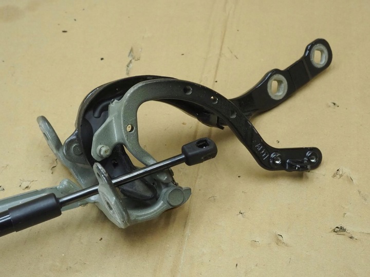 фото №11, Bmw g21 петля кришки багажника лівий зад 7453405