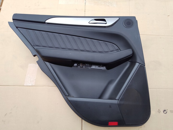 фото №1, Обивка боковина дверь левый зад mercedes gle w166