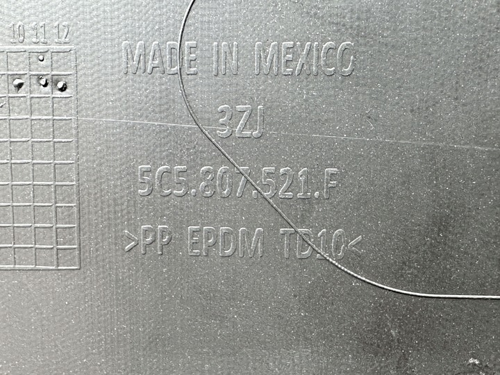 фото №13, Задня накладка спойлер vw beetle r-line 2019r 5c5