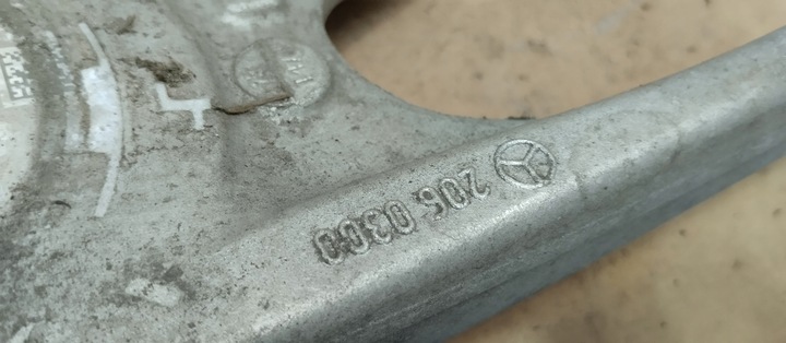 фото №12, Поворотный кулак рычаг ступица правый зад mercedes c класс c300e w206 23r комплект