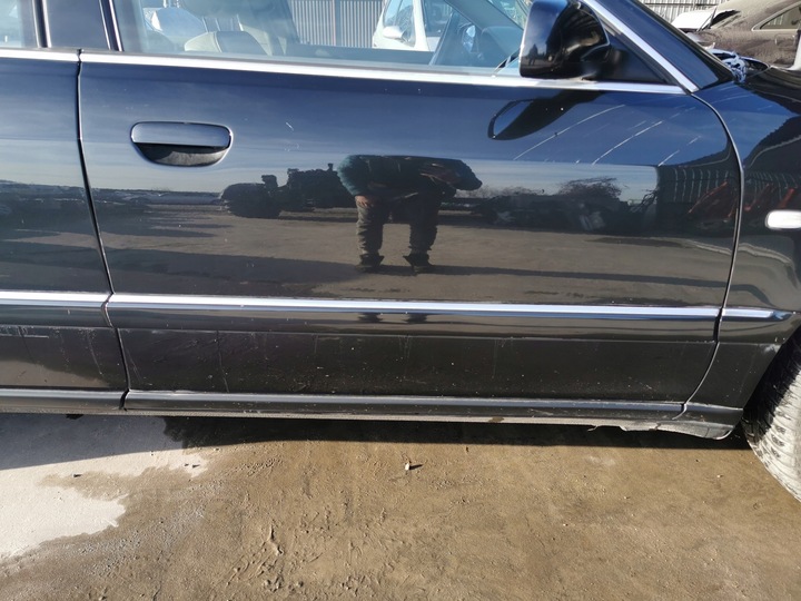 фото №1, Двері праві перед голий audi a8 d2 lz9w