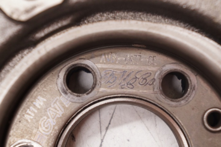 фото №6, Volvo v50 i c30 i c70 ii s40 ii двухмассовый маховик koło двухмассовый d4162t av61-6477-ce