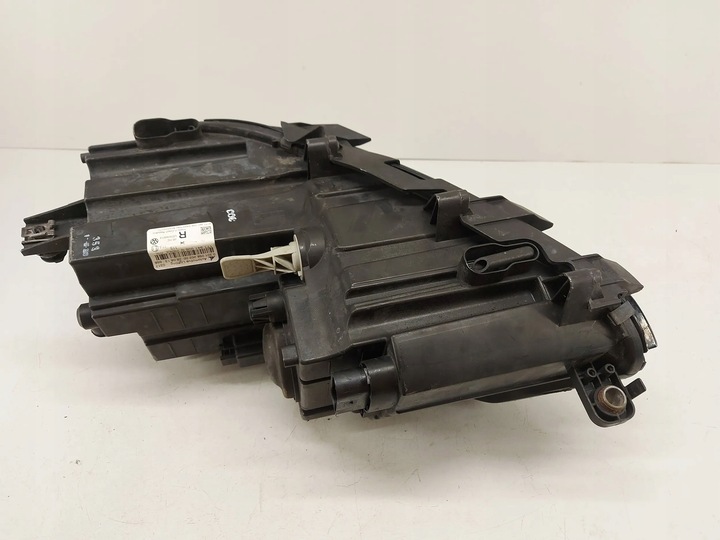 фото №10, Volkswagen touran 1 i рестайлінг 10-15 права лампа передня перед фара