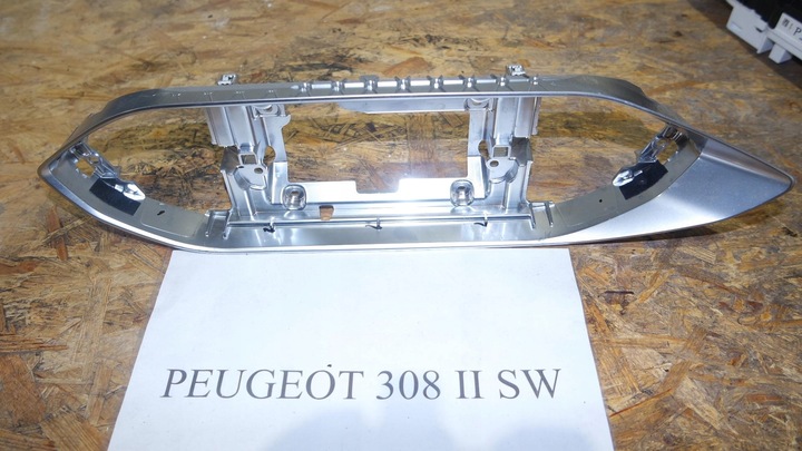 фото №1, Рамка защита дисплея peugeot 308 ii 98075499vv