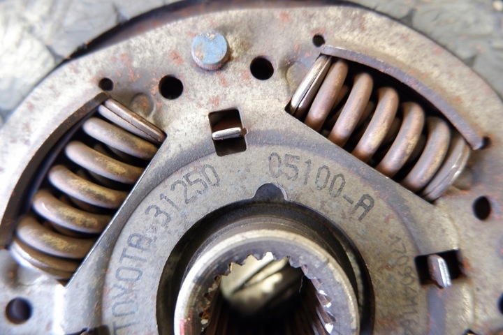 фото №11, Комплект сцепления toyota corolla verso zer_, zze12_, r1_ 3125005100 1.8l