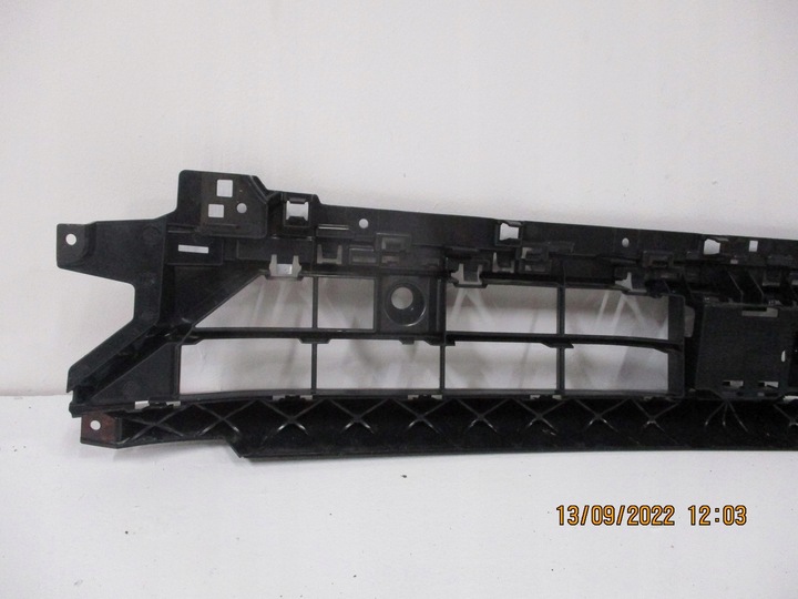 фото №8, Решітка бампера середня нижня audi q3 83a807683c