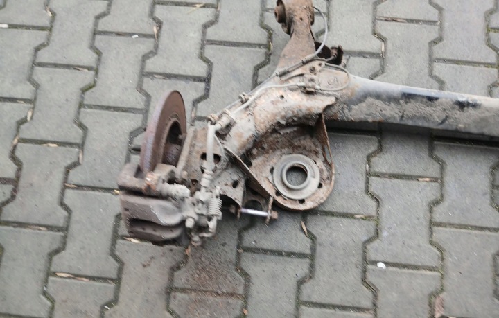 фото №9, Toyota auris i балка підвіски задня вісь зад 1.4 d4d 2007r