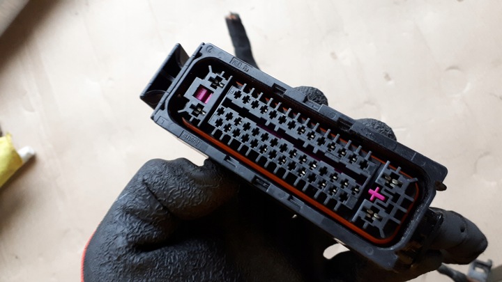 фото №9, A6 c7 4g штекер роз'єм з'єднувач насоса гальмівної a7