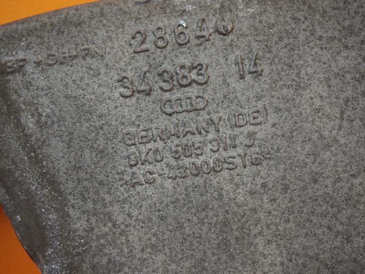 фото №8, Audi s5 8t рычаг зад задний левый держатель 8k0505311j