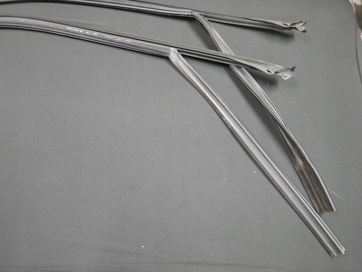 фото №9, Bmw x5 f15 прокладка направляющая стёкла дверь левый перед 7289617