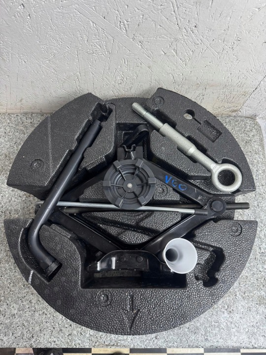 фото №5, Вкладка пінополістирол w колесо запасне багажника volvo v60 2013-2018 31362446