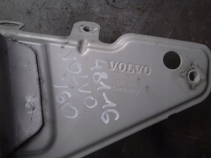 фото №8, Крыло правый перед 481-16 volvo v60