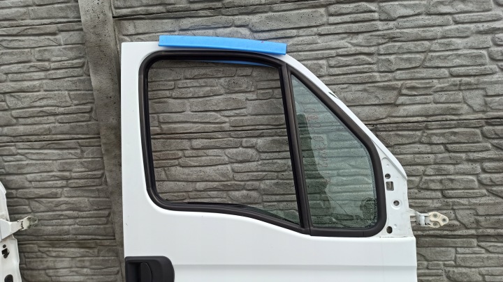 фото №5, Двері праві перед iveco daily 99-14