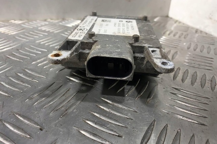 фото №1, Модуль мертвого pola bmw 7 f01, f02 6863243 2014