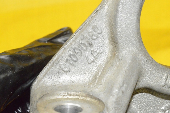 фото №4, Лапи поддержка полуось peugeot 308 1.6 thp