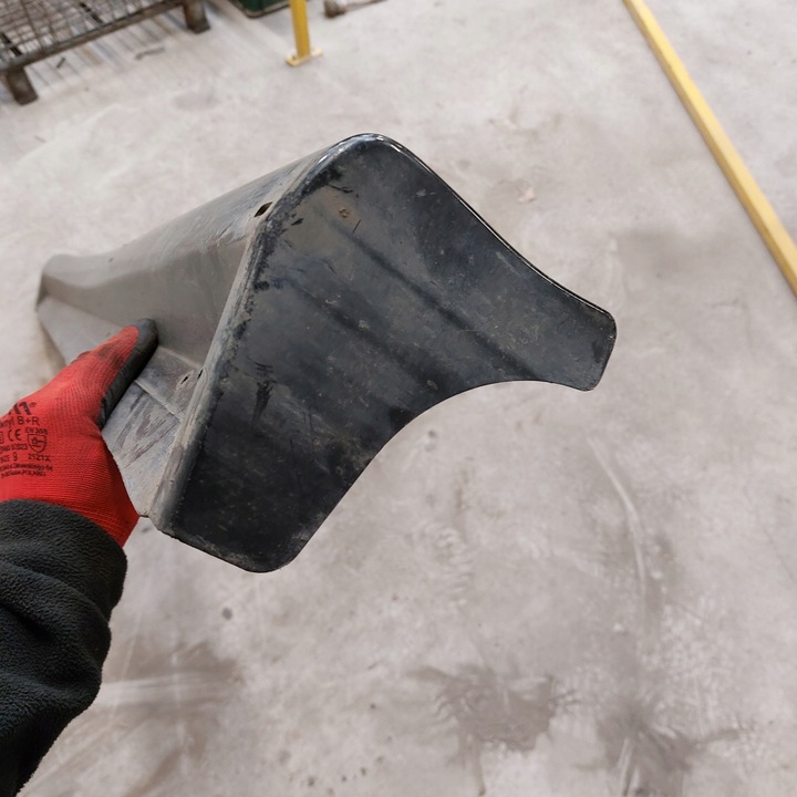 фото №10, Subaru lancer 7 vii планка накладка порогова ліва mr380003