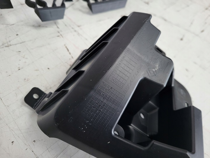 фото №13, Ползун крепление бампера зад renault clio v 19- абсорбер