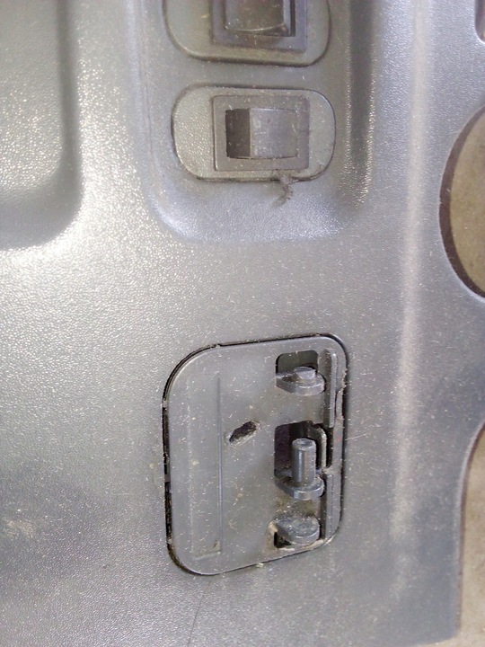 фото №5, Mercedes sprinter рамка консоли бардачок a9016801807 a9016893208 a9016890791