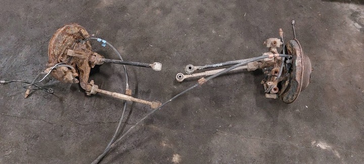 фото №1, Поворотна опора ступиця важіль лівий зад + праві зад toyota avensis t22 рестайлінг